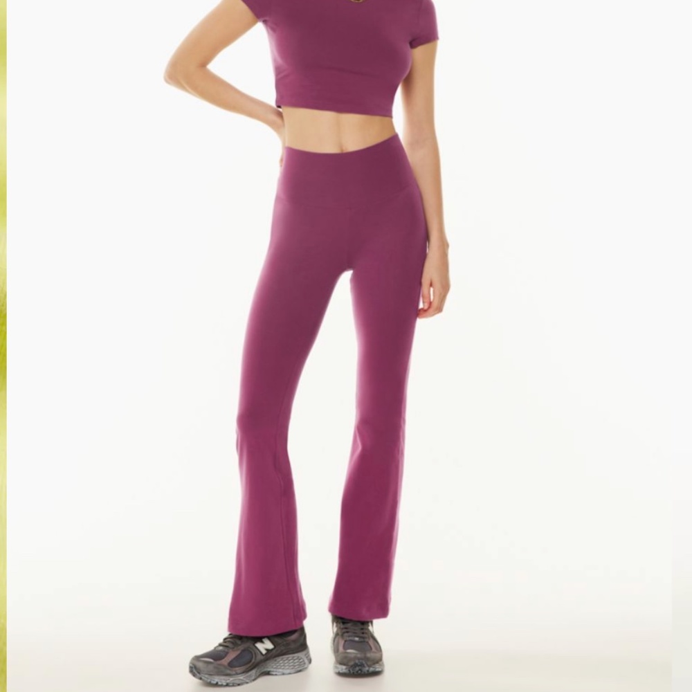 Aritzia Flare Leggings - Picture 9 of 10